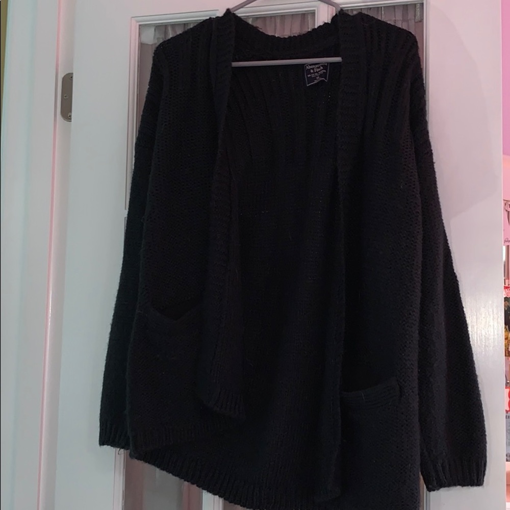 black abercrombie and fitch cardigan